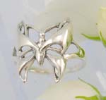 Sterling silver ring with shinning butterlfy