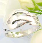 Sterling silver ring with celtic knot work