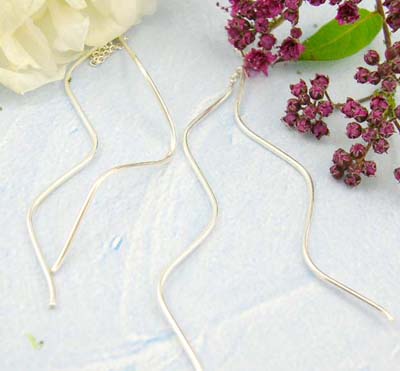 Buy and shopping wholesale costume jewelry online sterling silver earrings decor with mini chain holding a rounded triple wave strip on each side  