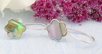 Summer jewelry shopping online sterling silver earrings with shinny beautiful flower shaped pattern 