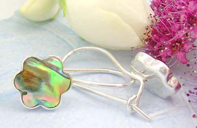 Summer jewelry shopping online sterling silver earrings with shinny beautiful flower shaped pattern 